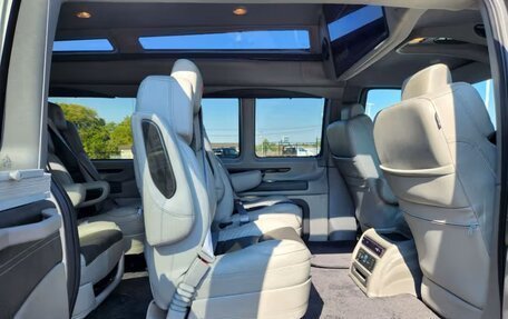 Chevrolet Express II, 2023 год, 17 229 316 рублей, 14 фотография