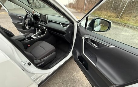 Toyota RAV4, 2020 год, 3 750 000 рублей, 17 фотография