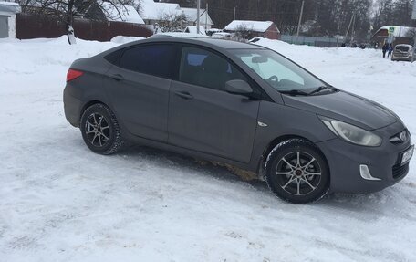 Hyundai Solaris II рестайлинг, 2011 год, 615 000 рублей, 7 фотография