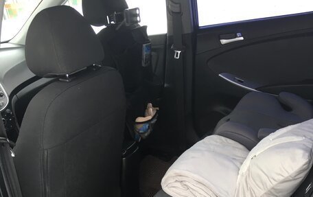 Hyundai Solaris II рестайлинг, 2011 год, 615 000 рублей, 8 фотография