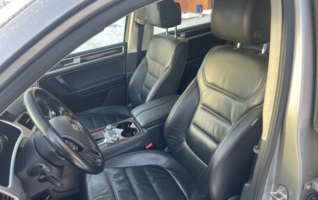 Volkswagen Touareg III, 2015 год, 2 700 000 рублей, 20 фотография