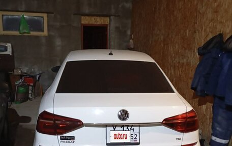 Volkswagen Passat B8 рестайлинг, 2017 год, 1 650 000 рублей, 4 фотография