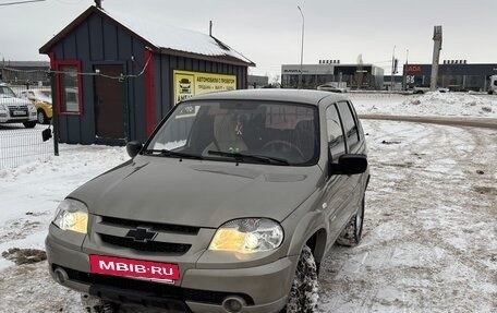Chevrolet Niva I рестайлинг, 2011 год, 534 000 рублей, 2 фотография