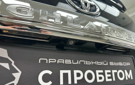 Toyota Highlander III, 2013 год, 2 079 900 рублей, 20 фотография