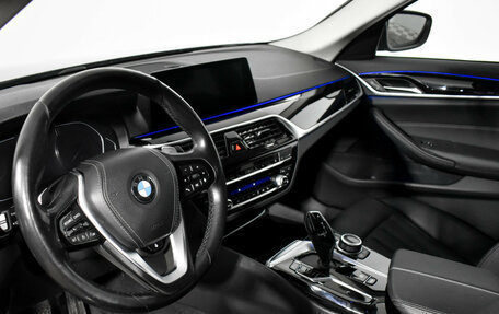 BMW 5 серия, 2020 год, 3 790 000 рублей, 13 фотография