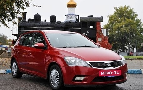 KIA cee'd I рестайлинг, 2010 год, 740 000 рублей, 2 фотография