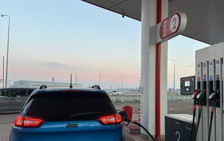 Jeep Cherokee, 2017 год, 850 000 рублей, 4 фотография