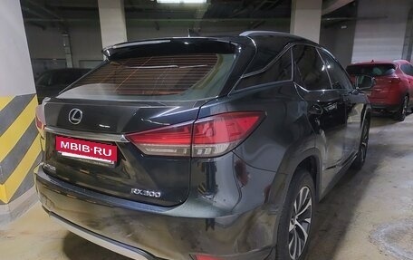 Lexus RX IV рестайлинг, 2019 год, 5 500 000 рублей, 4 фотография