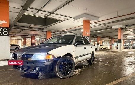 Mitsubishi Carisma I, 2002 год, 280 000 рублей, 9 фотография