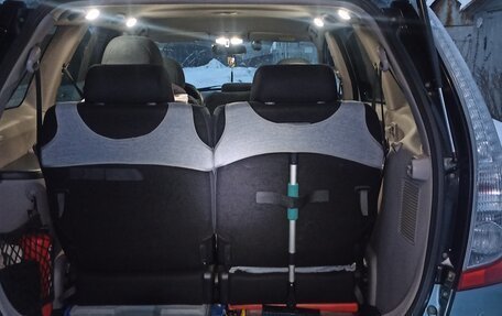 Mitsubishi Grandis, 2008 год, 800 000 рублей, 8 фотография