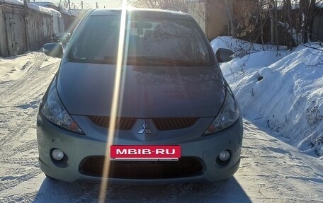 Mitsubishi Grandis, 2008 год, 800 000 рублей, 20 фотография