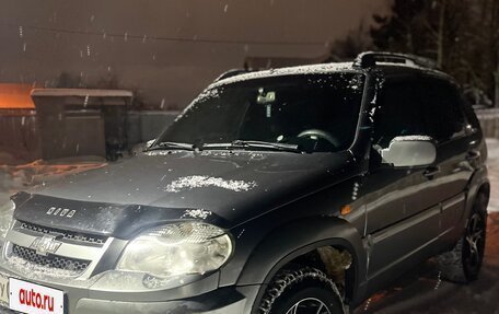 Chevrolet Niva I рестайлинг, 2009 год, 515 000 рублей, 2 фотография