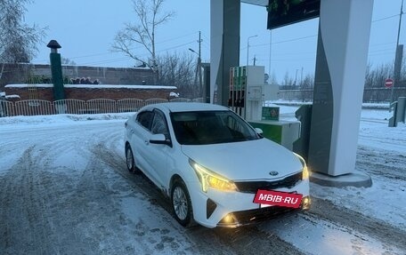KIA Rio IV, 2020 год, 1 655 000 рублей, 2 фотография