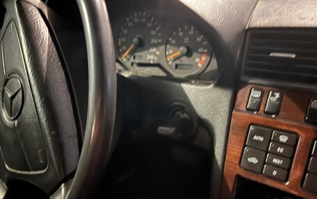 Mercedes-Benz C-Класс, 1994 год, 170 000 рублей, 12 фотография