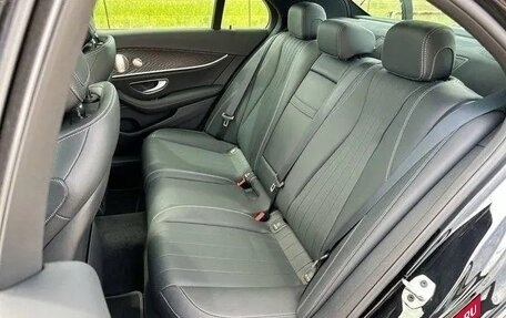 Mercedes-Benz E-Класс, 2021 год, 4 100 000 рублей, 15 фотография