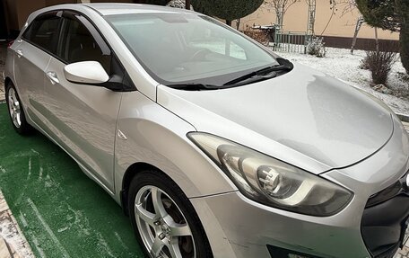 Hyundai i30 II рестайлинг, 2013 год, 850 000 рублей, 2 фотография