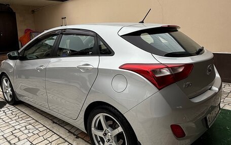 Hyundai i30 II рестайлинг, 2013 год, 850 000 рублей, 3 фотография