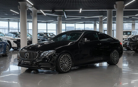 Mercedes-Benz E-Класс, 2018 год, 4 200 000 рублей, 1 фотография