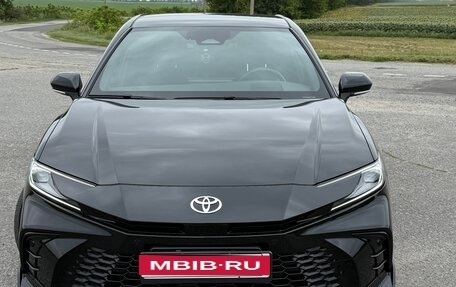 Toyota Camry, 2024 год, 4 100 000 рублей, 1 фотография