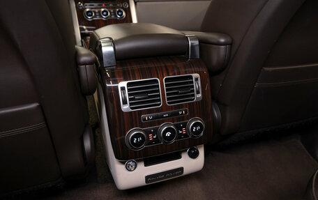 Land Rover Range Rover IV рестайлинг, 2016 год, 4 250 000 рублей, 14 фотография