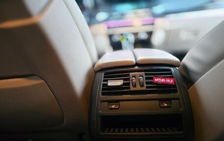 BMW 5 серия, 2011 год, 1 900 000 рублей, 16 фотография