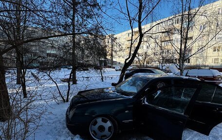 Mercedes-Benz E-Класс, 1996 год, 270 000 рублей, 12 фотография