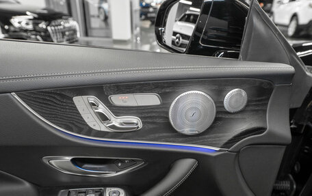 Mercedes-Benz E-Класс, 2018 год, 4 200 000 рублей, 21 фотография