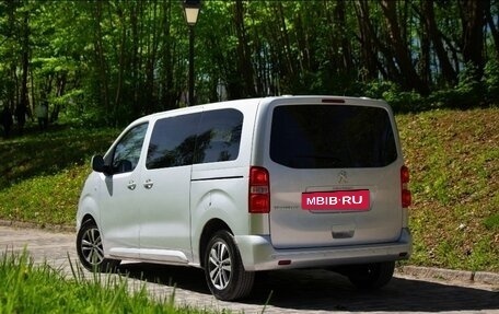 Peugeot Traveller I, 2018 год, 1 875 000 рублей, 3 фотография