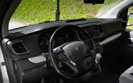 Peugeot Traveller I, 2018 год, 1 875 000 рублей, 9 фотография