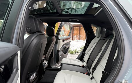 Porsche Cayenne III, 2025 год, 18 000 000 рублей, 27 фотография