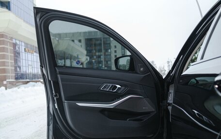 BMW 3 серия, 2019 год, 3 410 000 рублей, 28 фотография