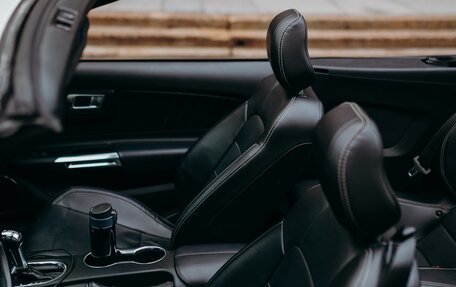 Ford Mustang VI рестайлинг, 2017 год, 2 900 000 рублей, 16 фотография