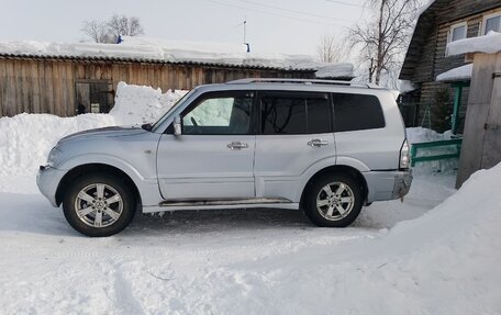 Mitsubishi Pajero III рестайлинг, 2005 год, 900 000 рублей, 3 фотография