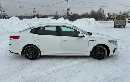 KIA Optima IV, 2019 год, 1 950 000 рублей, 2 фотография