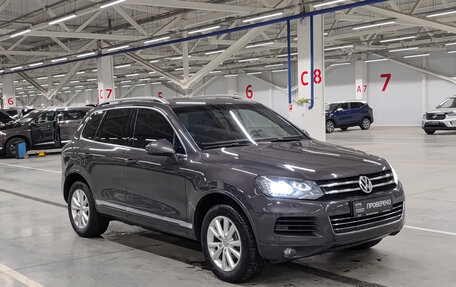 Volkswagen Touareg III, 2012 год, 2 260 000 рублей, 3 фотография