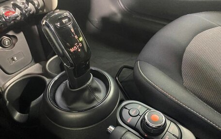 MINI Hatch, 2019 год, 2 650 000 рублей, 22 фотография