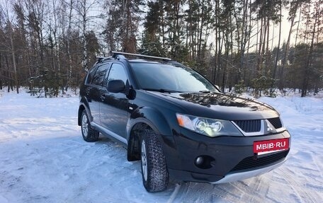 Mitsubishi Outlander III рестайлинг 3, 2007 год, 990 000 рублей, 3 фотография