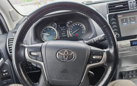 Toyota Land Cruiser Prado 150 рестайлинг 2, 2020 год, 5 500 000 рублей, 9 фотография