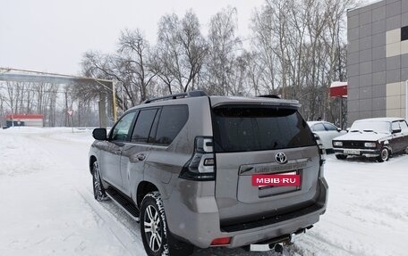 Toyota Land Cruiser Prado 150 рестайлинг 2, 2020 год, 5 500 000 рублей, 7 фотография