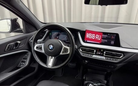 BMW 1 серия, 2021 год, 2 880 000 рублей, 7 фотография