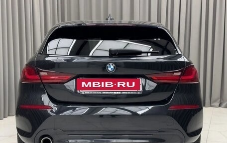 BMW 1 серия, 2021 год, 2 880 000 рублей, 5 фотография