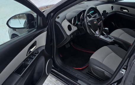 Chevrolet Cruze II, 2011 год, 650 000 рублей, 10 фотография