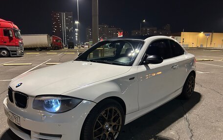 BMW 1 серия, 2008 год, 1 300 000 рублей, 3 фотография