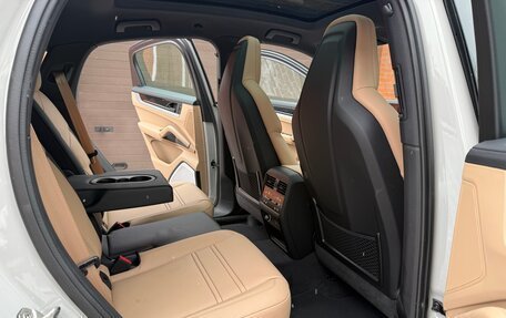 Porsche Cayenne III, 2025 год, 19 000 000 рублей, 17 фотография