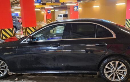 Mercedes-Benz E-Класс, 2020 год, 3 500 000 рублей, 7 фотография