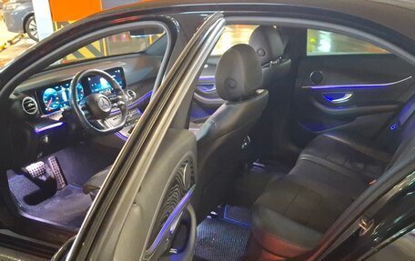 Mercedes-Benz E-Класс, 2020 год, 3 500 000 рублей, 9 фотография