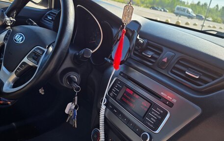 KIA Rio III рестайлинг, 2015 год, 700 000 рублей, 2 фотография