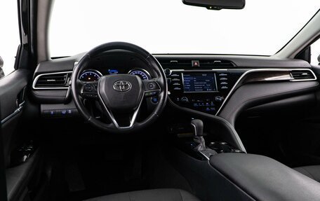 Toyota Camry, 2020 год, 2 449 999 рублей, 6 фотография