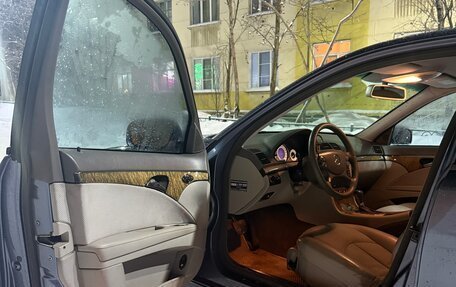 Mercedes-Benz E-Класс, 2006 год, 1 100 000 рублей, 13 фотография