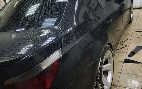 BMW 5 серия, 2004 год, 1 180 000 рублей, 3 фотография